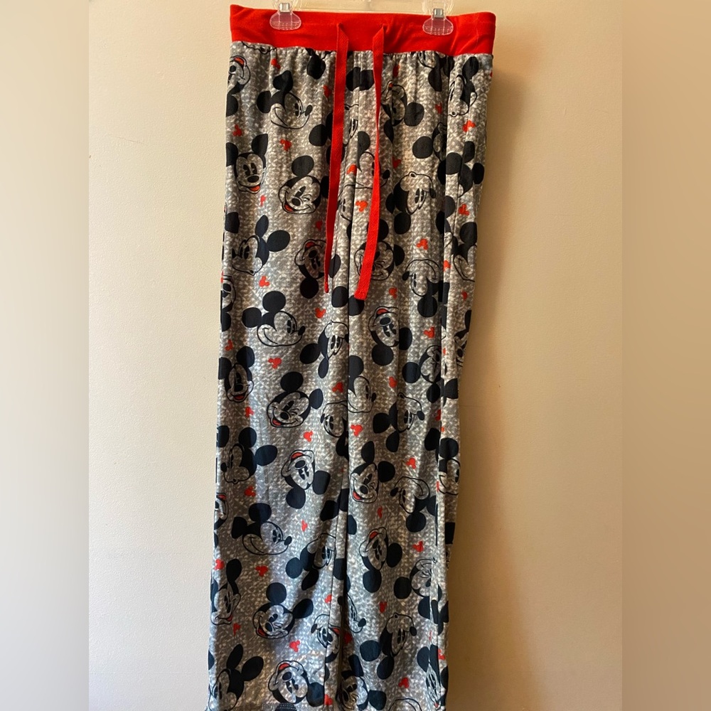 Disney gray and red women’s fleece Mickey pajama pants size medium